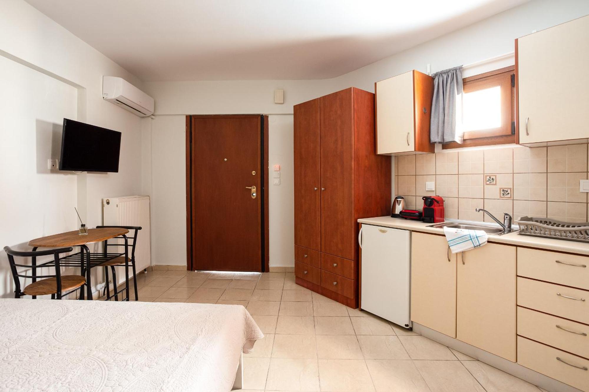Anopolh Front Apartment